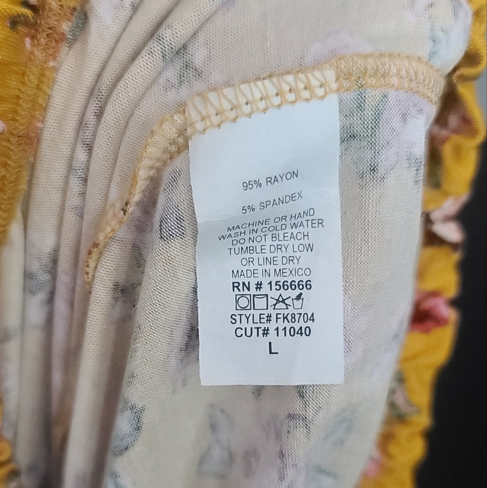SOLD Off The Shoulder Floral Adjustable Multi Wear  Options Blouse - Picture 8 of 8